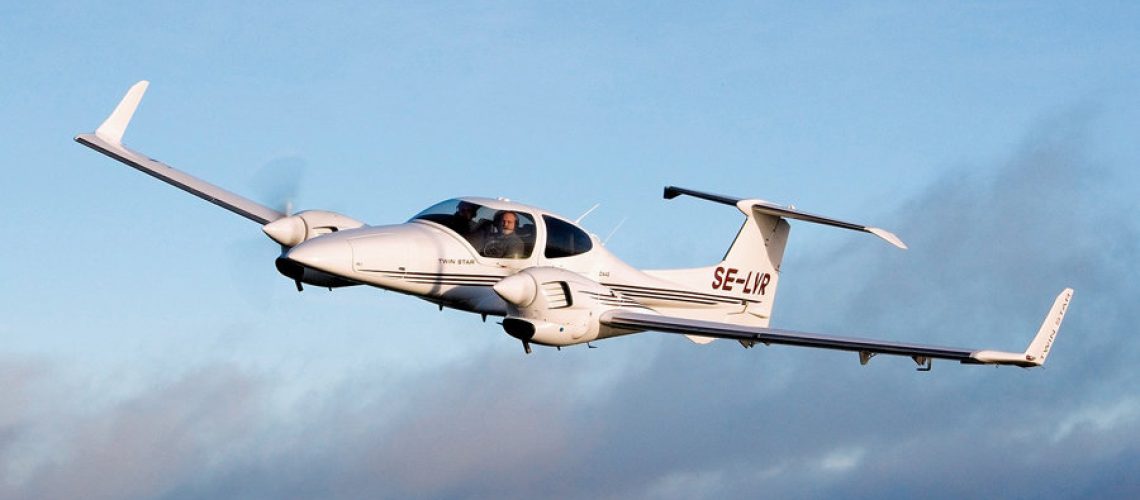 general-aviation-diamond-da-42-in-flight